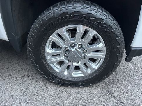 Used 2023 GMC Sierra 2500 Denali w/ Denali Ultimate Package image 4