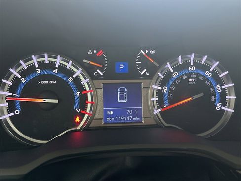 Used 2017 Toyota 4Runner Limited image 38