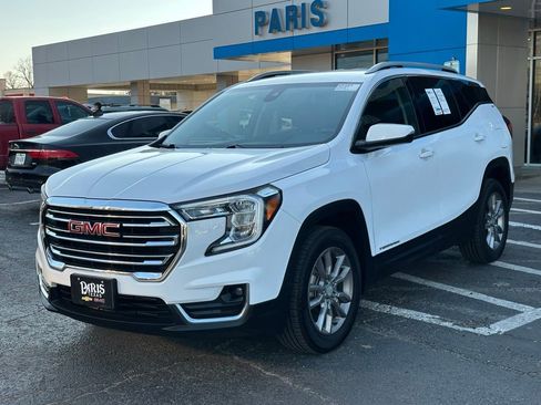 Used 2022 GMC Terrain SLT image 3