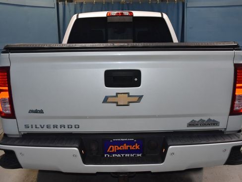 Used 2018 Chevrolet Silverado 1500 High Country image 27