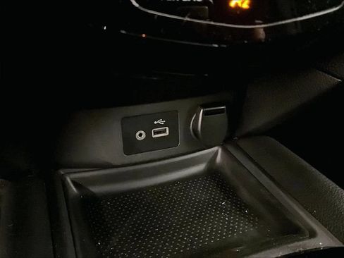 Used 2018 Nissan Rogue SV AWD/4WD image 31