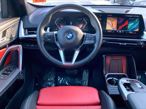 Certified 2025 BMW X1 xDrive28i w/ Convenience Package image 5