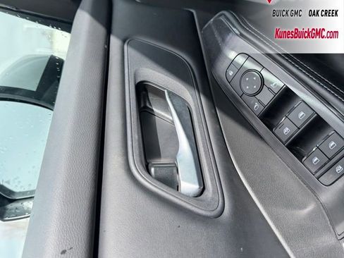 Used 2025 Nissan Rogue SV image 6