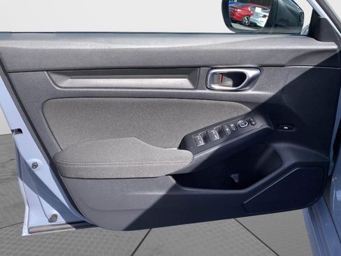 Used 2022 Honda Civic Sport image 11