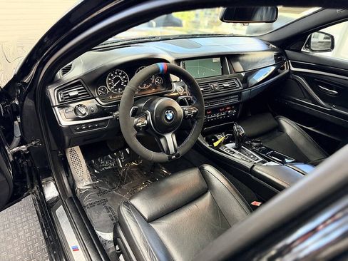 Used 2015 BMW 550i Sedan RWD image 3