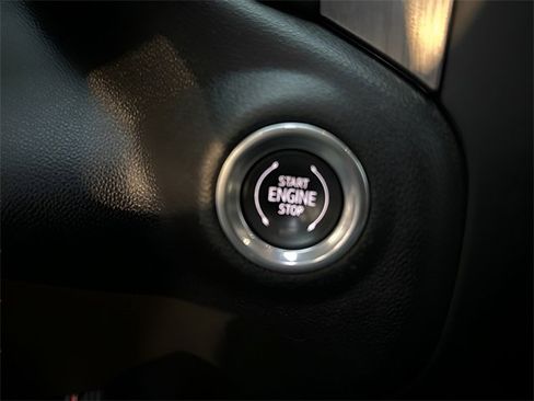 Used 2020 GMC Sierra 2500 Denali w/ Denali Ultimate Package image 21