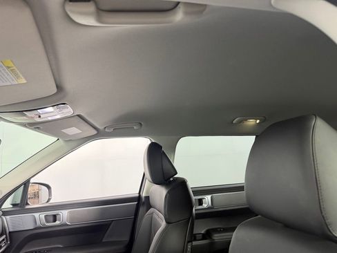 Used 2025 Hyundai Santa Fe SEL FWD image 23