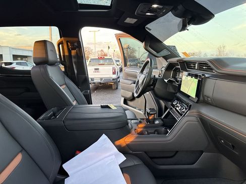 Certified 2025 GMC Sierra 1500 AT4 w/ AT4 Premium Package image 35