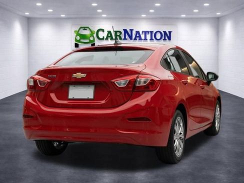 Used 2018 Chevrolet Cruze LS FWD image 4