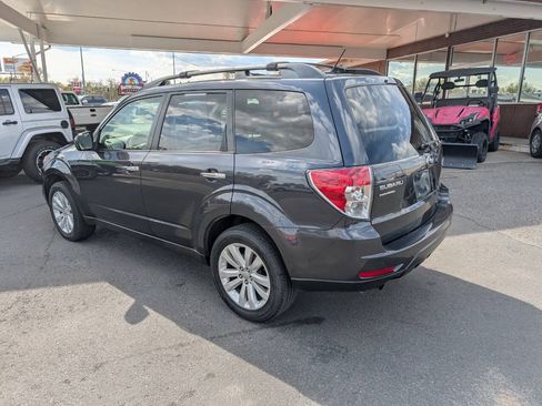 Used 2013 Subaru Forester 2.5X Premium w/ All-Weather Pkg AWD/4WD image 5