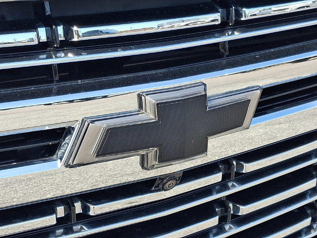 Certified 2023 Chevrolet Suburban Premier w/ Advanced Technology Package AWD/4WD image 30