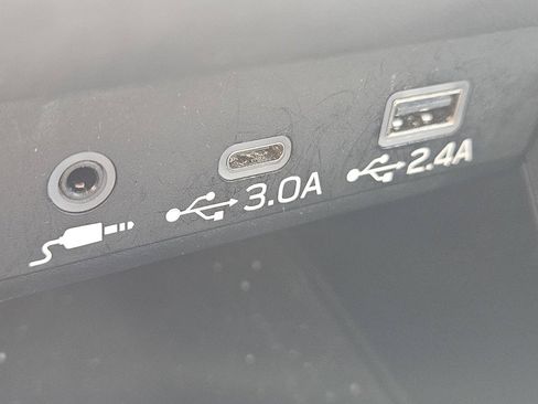Used 2024 Subaru Outback Limited AWD/4WD image 13