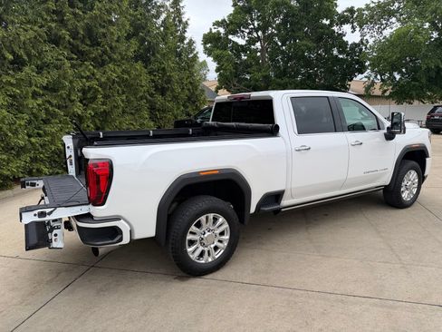 Used 2023 GMC Sierra 2500 Denali w/ Denali Ultimate Package AWD/4WD image 36