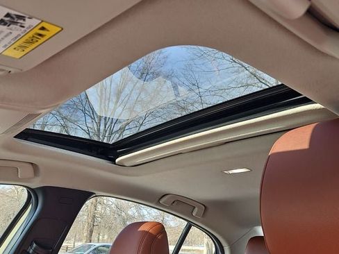 Used 2024 MAZDA MAZDA3 s image 21