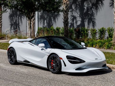 New 2026 McLaren 750S RWD image 12