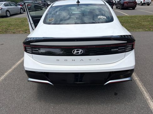 Used 2024 Hyundai Sonata SEL FWD image 18