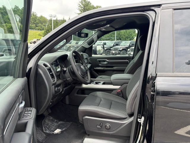 New 2026 RAM 1500 Big Horn AWD/4WD image 15