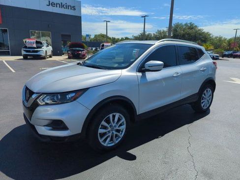 Certified 2020 Nissan Rogue Sport SV FWD image 14