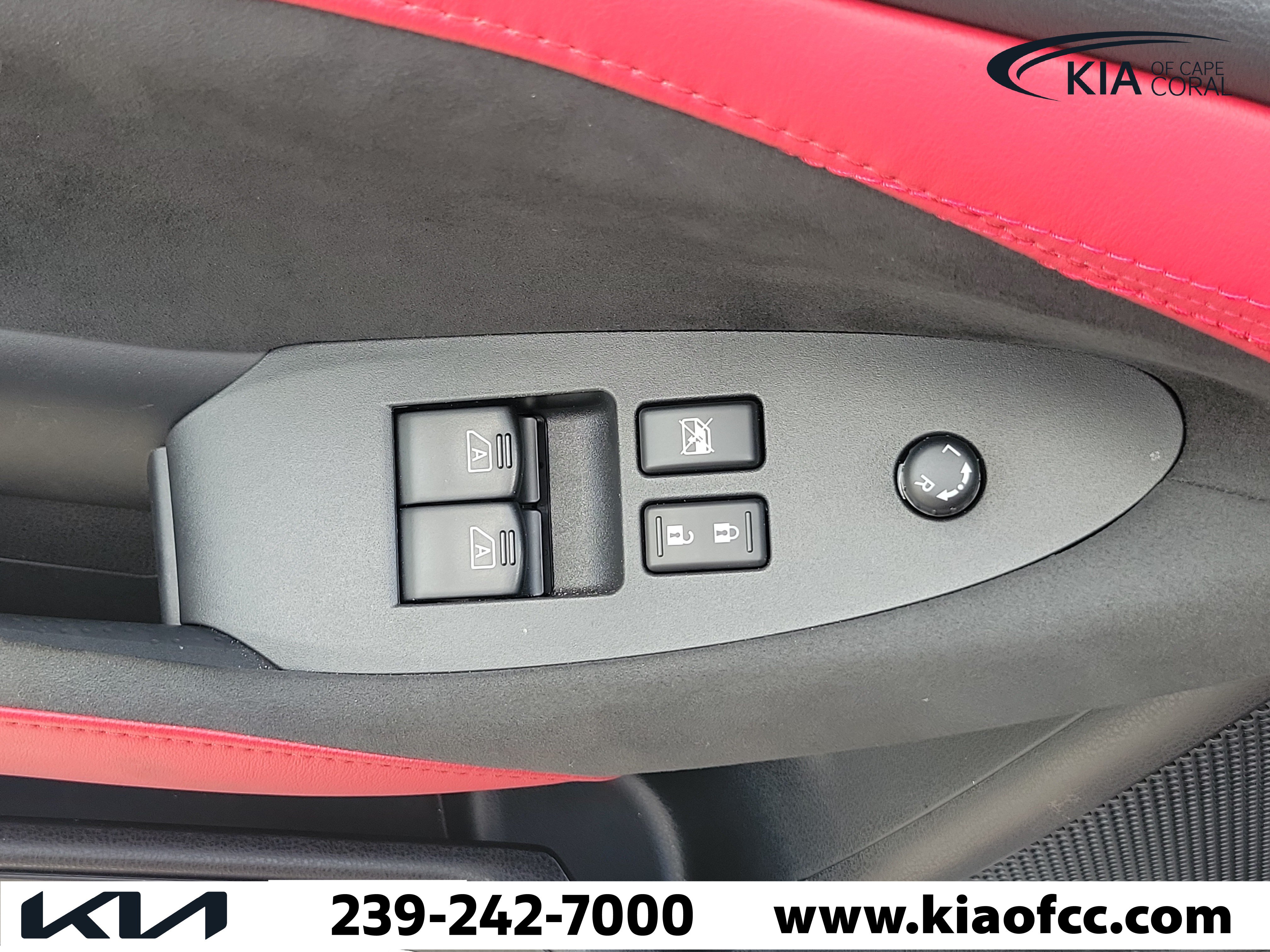 Used 2025 Nissan Z Performance w/ Floor Mat Package RWD image 19