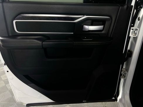 Used 2024 RAM 2500 Big Horn w/ Bed Utility Group image 27