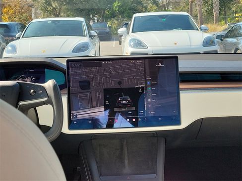 Used 2023 Tesla Model X image 24