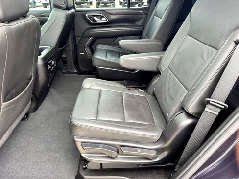 Used 2024 Chevrolet Tahoe Z71 w/ Luxury Package image 20