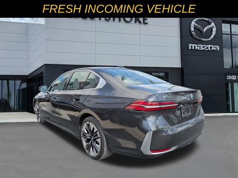Used 2025 BMW 540i xDrive image 5