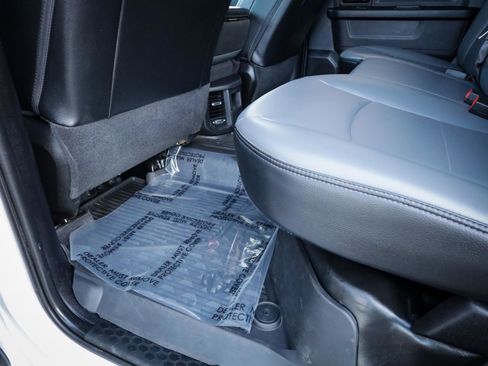 Used 2022 RAM 2500 Tradesman w/ Chrome Appearance Group image 31