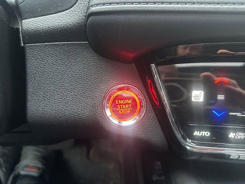 Used 2019 Honda HR-V EX image 18