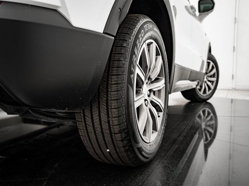 Used 2023 Cadillac XT4 Sport image 49