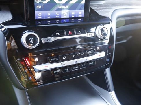 Used 2021 Ford Explorer Platinum w/ Equipment Group 601A image 31