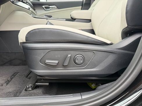 New 2026 Kia Sportage EX image 17