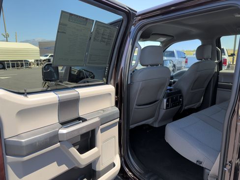 Used 2019 Ford F150 XLT w/ Equipment Group 302A Luxury AWD/4WD image 12