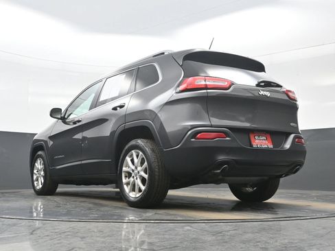 Used 2014 Jeep Cherokee Latitude FWD image 28