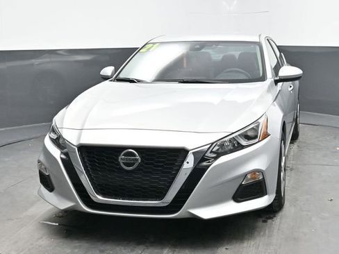 Used 2021 Nissan Altima 2.5 S image 2