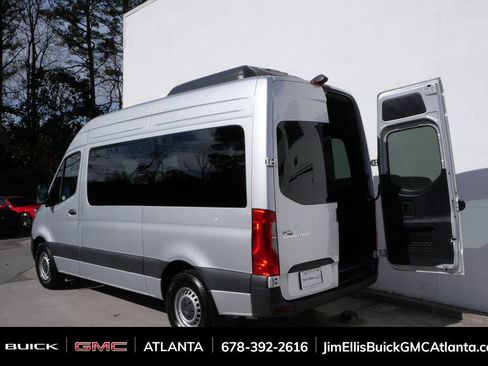 Used 2024 Mercedes-Benz Sprinter 2500 image 25