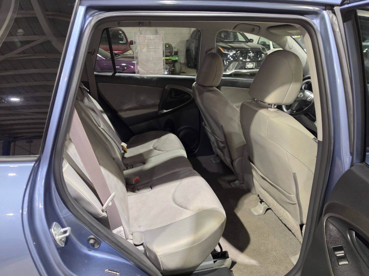 Used 2009 Toyota RAV4 4WD image 29