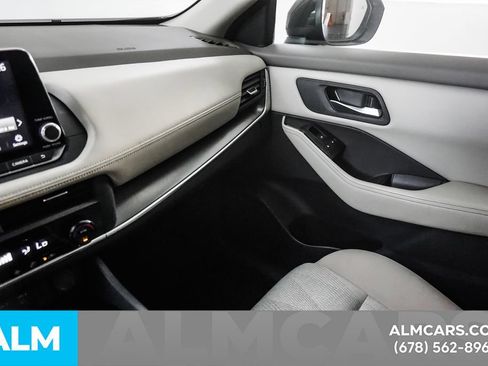 Used 2025 Nissan Rogue SV FWD image 45