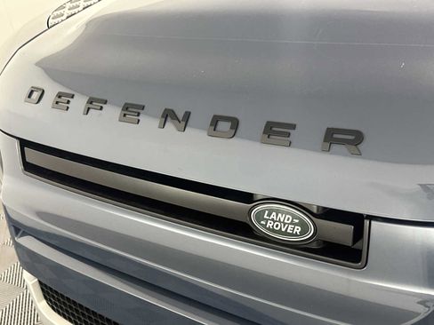 Used 2023 Land Rover Defender 110 SE AWD/4WD image 13