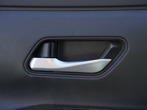 New 2026 Nissan Kicks SV image 9