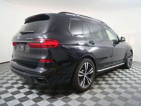 Used 2022 BMW X7 xDrive40i w/ M Sport Package AWD/4WD image 3