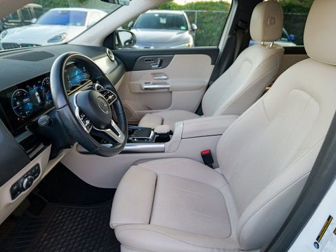 Used 2022 Mercedes-Benz GLA 250 4MATIC image 20