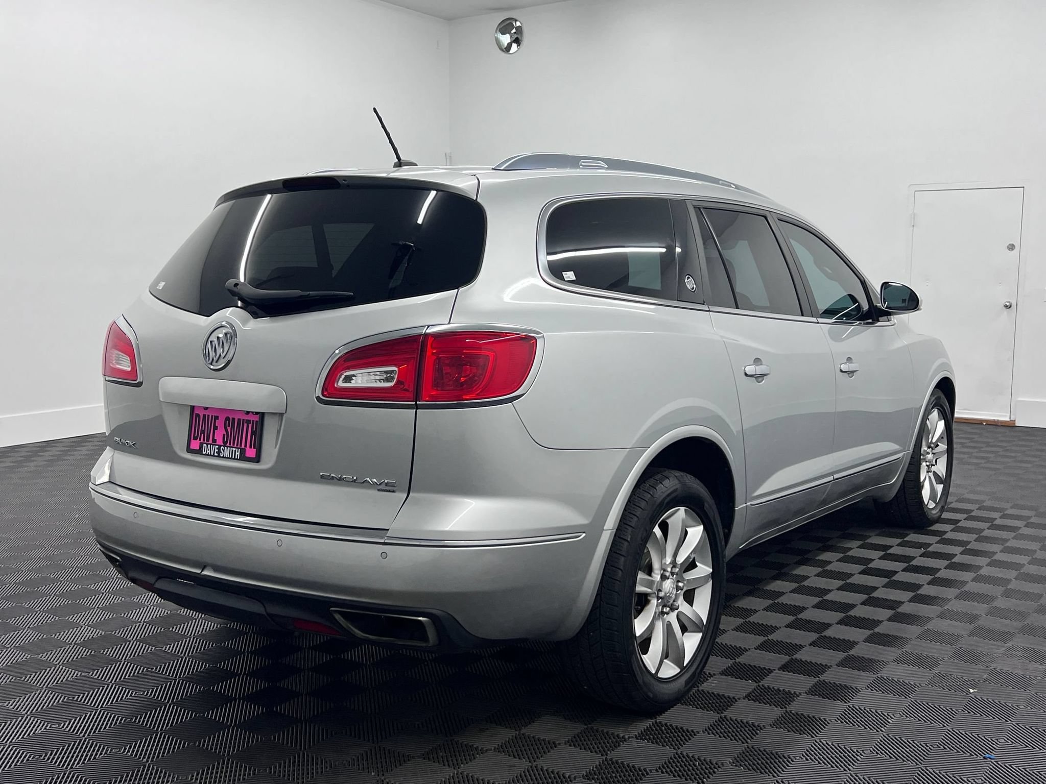 Used 2014 Buick Enclave Leather w/ Trailering Provision Package AWD/4WD image 9