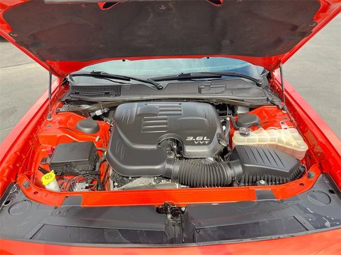 Used 2022 Dodge Challenger GT image 29