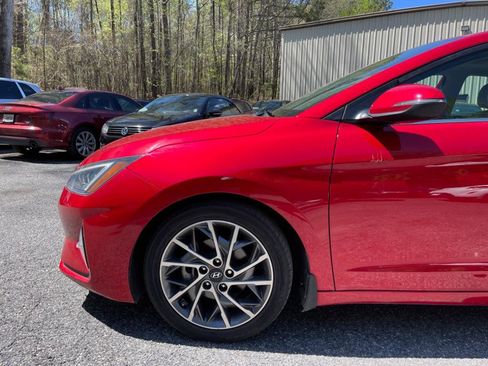 Used 2020 Hyundai Elantra Limited w/ Ultimate Package 03 image 4