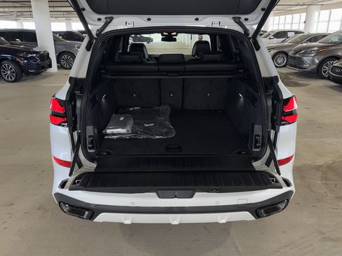 New 2026 BMW X5 sDrive40i w/ M Sport Package image 12