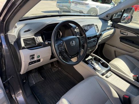 Used 2017 Honda Pilot Elite image 31