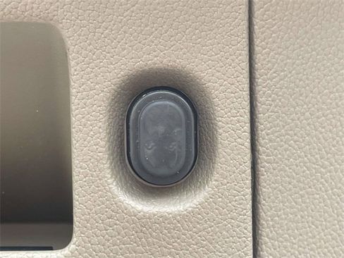 Used 2019 GMC Yukon XL SLT image 35