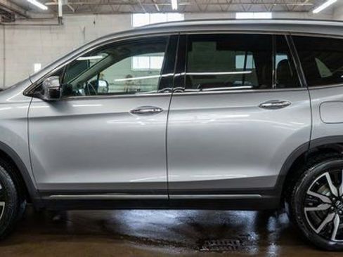 Used 2020 Honda Pilot Touring image 9