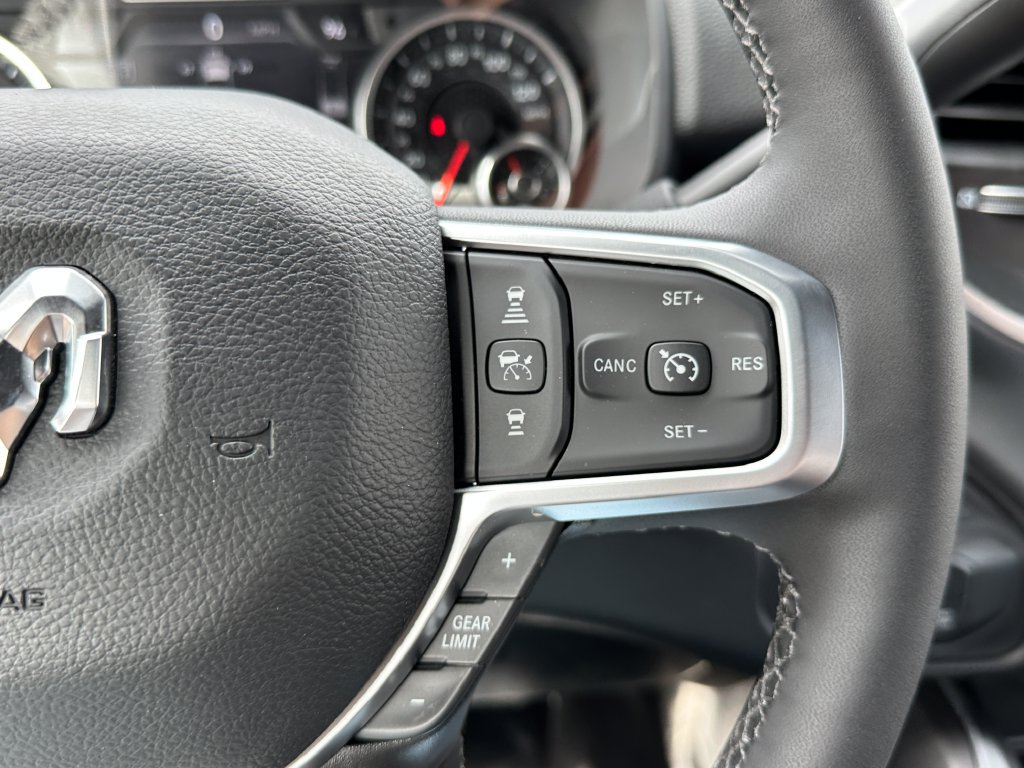 New 2026 RAM 2500 Big Horn AWD/4WD image 18